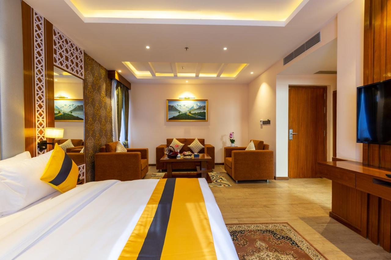Dream International Hotel Rummindei Esterno foto